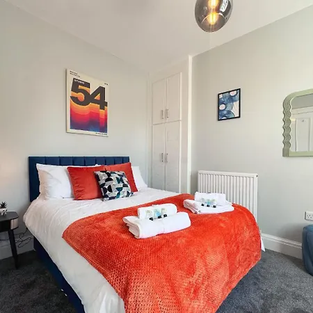 דירה Large 6-bed Victorian House Prime