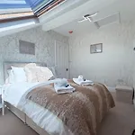 Spacious 6-bedroom Victorian Townhouse In - Sleeps 14 هاروغايت