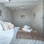 شقة Spacious 6-bedroom Victorian Townhouse In - Sleeps 14