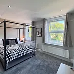 شقة Spacious 6-bedroom Victorian Townhouse In - Sleeps 14