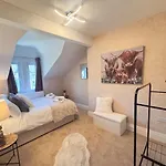 شقة Spacious 6-bedroom Victorian Townhouse In - Sleeps 14