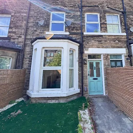 Large 6-bed Victorian House Prime Harrogate